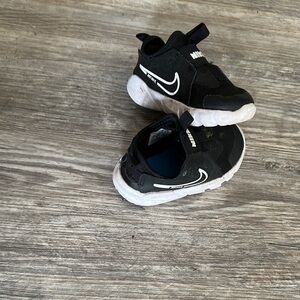 Nike Kids Black Sneakers